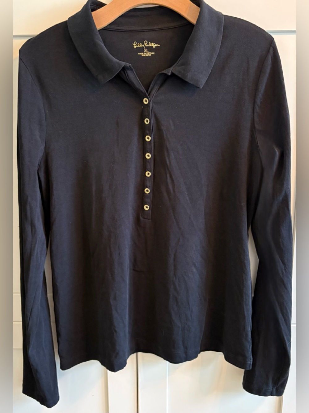 LILLY PULITZER XL / XLARGE BLACK LONG SLEEVE HENLEY COLLARED TOP GREAT PRE-OWN